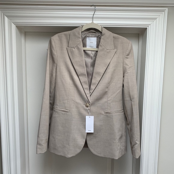 Women’s Blazer - Picture 1 of 3
